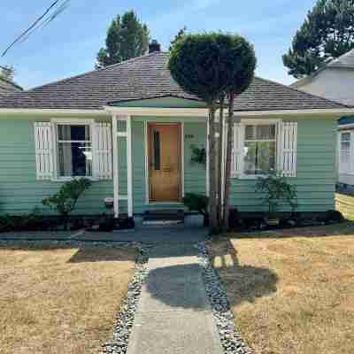 Cozy Vintage Cottage Hotel Exterior