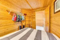 Lakefront Wisconsin Escape w/ Boat Dock & Kayaks! - Homestays