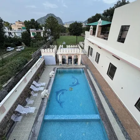 Sajjan Bagh Resort