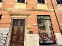 Be Your Home - Guest House Fuori Dal Porto Hotels near Promenada Civitavecchia