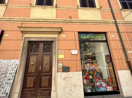 Be Your Home - Guest House Fuori Dal Porto Отели рядом с достопримечательностью «Civitavecchia Port»