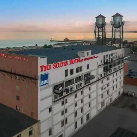 The Suites Hotel at Waterfront Plaza