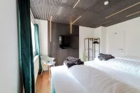 Unique finch apartment Fischerviertel 주변 호텔
