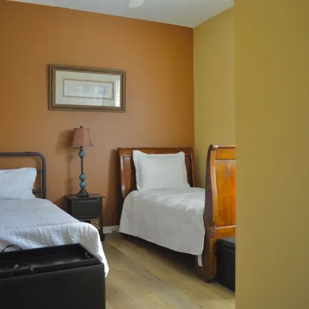 Resort Style Home- Pool Table- Walking Distance to Coachella Fest & Stagecoach