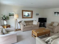Spacious and Modern Seaside Home, 5 mins wlk from the centre of Salcombe