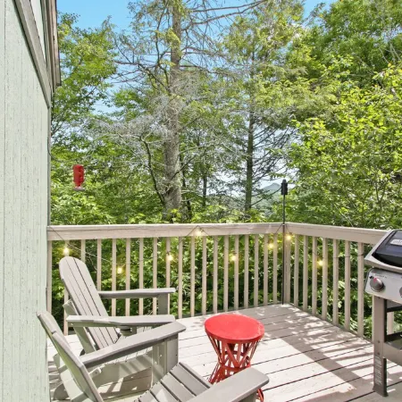 Mountain View 3BDR w/ Hot Tub Plus Game Loft And Deck