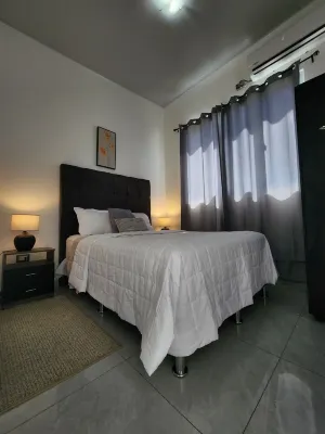 Hause Beautiful Private Residencial Nueva San Miguel AC, WIFI فنادق في 