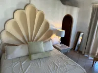 6-bedroom house in the Exclusive Pedregal Cabo. Wi-Fi and full gym, sleeps 12