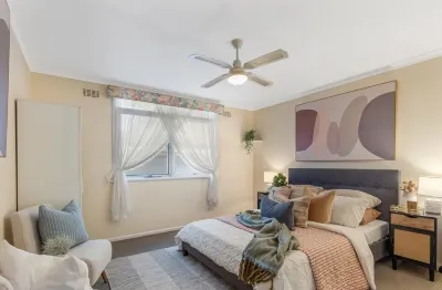 Beach Retreat 2-min walk from beach Hotels near Rosebud Beach