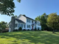 Charming 4-bedroom House on beautiful farm in Clear Brook with lovely views