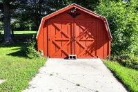 The Fairway Villa on the Green and ONLY 4 MINUTES TO TOWN!! 웨스트 브랜치 타운쉽 호텔