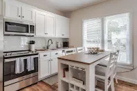 Cutest Studio on Church Street!