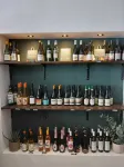 Arch Guesthouse - bars