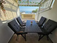 Spacious 2-bed apartment on the beach & a Sea-view large terrace