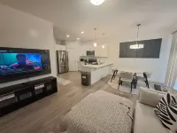 *Chic Modern 4BDRM Home- 2 King Bed,2 living room* - 4-Star