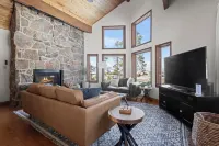 Colorado Home with Hot Tub!  Close to Ski Resorts