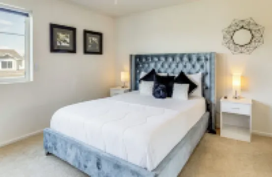 6 マイル トゥ ディア: デンバー ホーム ウィズ フェンスド ヤード & ファイア ピット