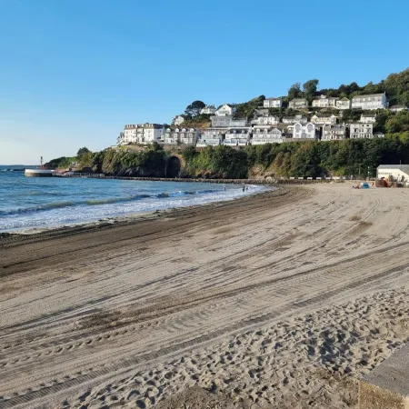 Looe Cottage - Seaside Views, Log Fire, Sleeps 4