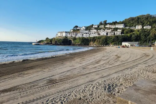 Looe Cottage - Seaside Views, Log Fire, Sleeps 4 - Maalaistalo