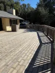 Cozy family home right near Yosemite!