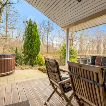 "Nico" - 70m to the Fjord