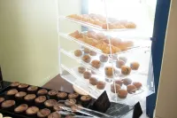 Super 8 by Wyndham Mississauga