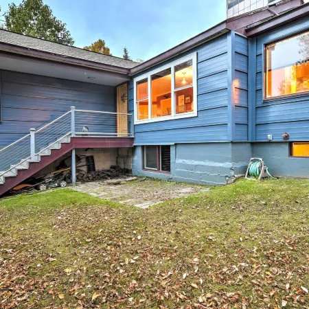 Downtown Anchorage Home, 1 Block to Coastal Trail!