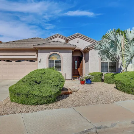 Golfer Oasis w/ Pool & Putting Green in Goodyear!