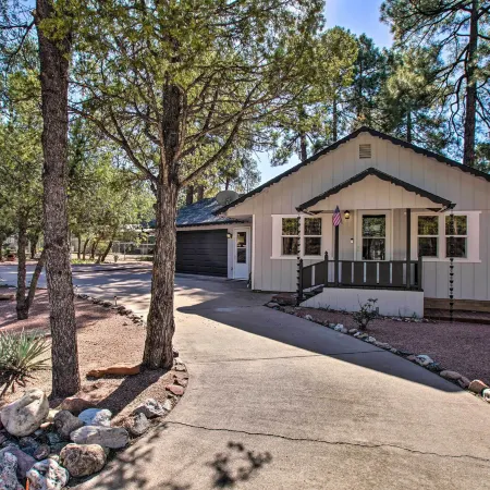 Peaceful Deck + Fire Pit: Payson Home!