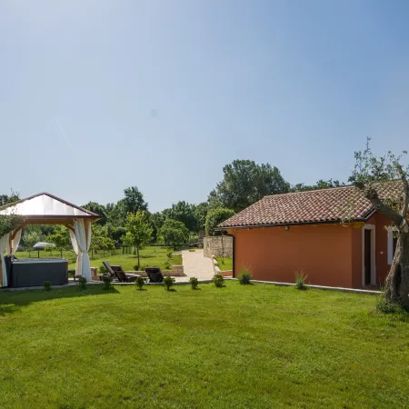 Holiday Home Vodnjan with Pool & Sea