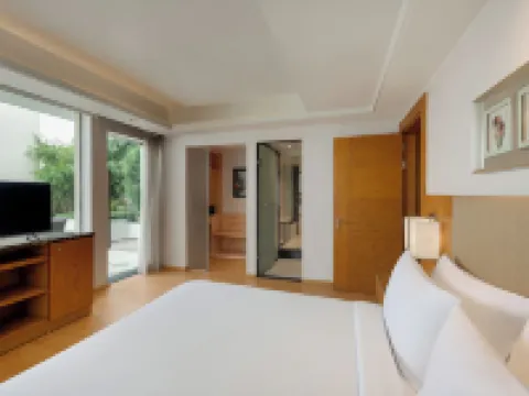 Ramada by Wyndham Ghaziabad Vasundhara Hotels in Ghaziabad