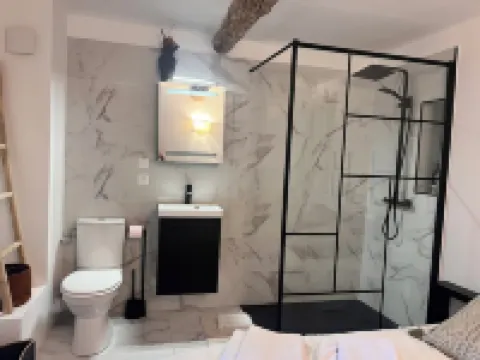 Magnificent, cozy T1 apartment in the heart of Aix en Provence's historic city center