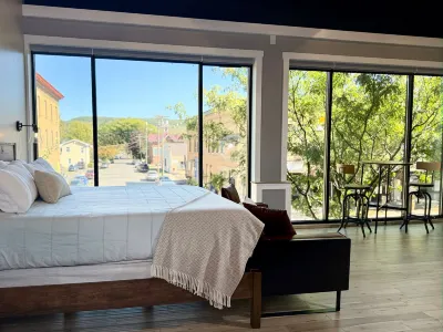 The Benjamin Hotel Hotels in der Nähe von Watkins Glen State Park Six Nations Camping Area