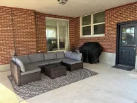 Spacious and secluded 5-bedroom farmhouse with AC, WiFi in charming Tremonton Hotels in Box Elder County