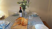 Hideaway Cottage - Homestays