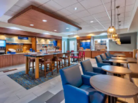 Holiday Inn Express & Suites EFFINGHAM by IHG Hotéis em Effingham