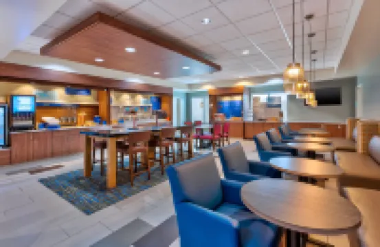 Holiday Inn Express & Suites EFFINGHAM by IHG