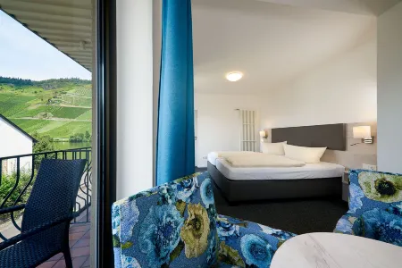 Moselhotel Sonnenuhr
