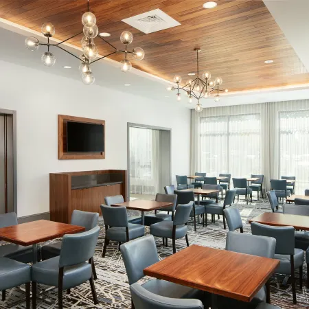 Embassy Suites by Hilton Atlanta Airport North