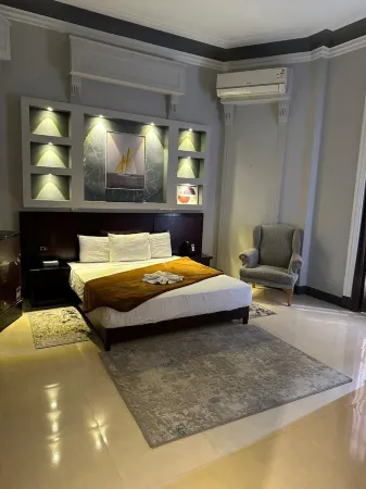 Paradise Boutique Hotel Отели рядом с достопримечательностью «Sha'ar Hashamayim Synagogue»