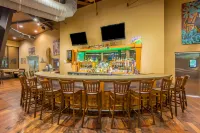 Holiday Inn NEW ORLEANS WEST BANK TOWER by IHG - bars
