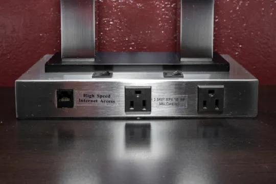 默裏紅屋頂旅館