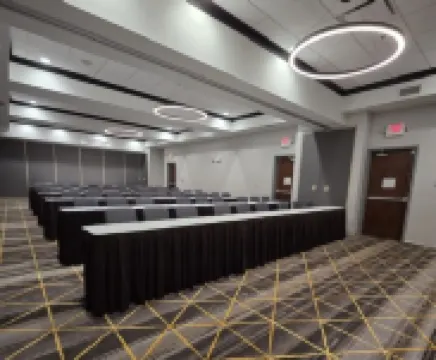 Holiday Inn ST. LOUIS-FAIRVIEW HEIGHTS by IHG