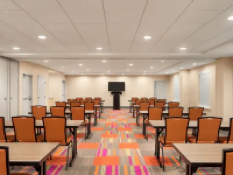 โฮม 2 สวีทส์ บายฮิลตัน วูดบริดจ์ โปโตแมกมิลส์ โรงแรมในวูดบริดจ์