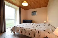 Gîte with Lake View - Pet friendly