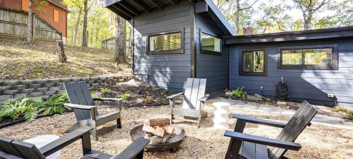 Luray 'Black Walnut Cabin' on 2 Acres w/ Fire Pit! Ξενοδοχεία στην πόλη Page County