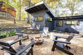 Luray 'Black Walnut Cabin' on 2 Acres w/ Fire Pit!