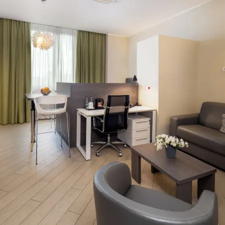 CHC Business Residence