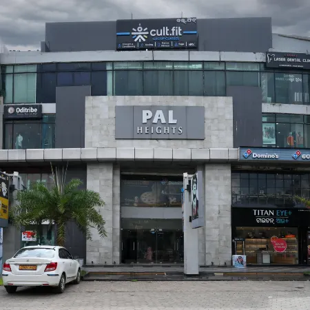 Hotel Pal Heights