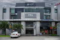 Hotel Pal Heights